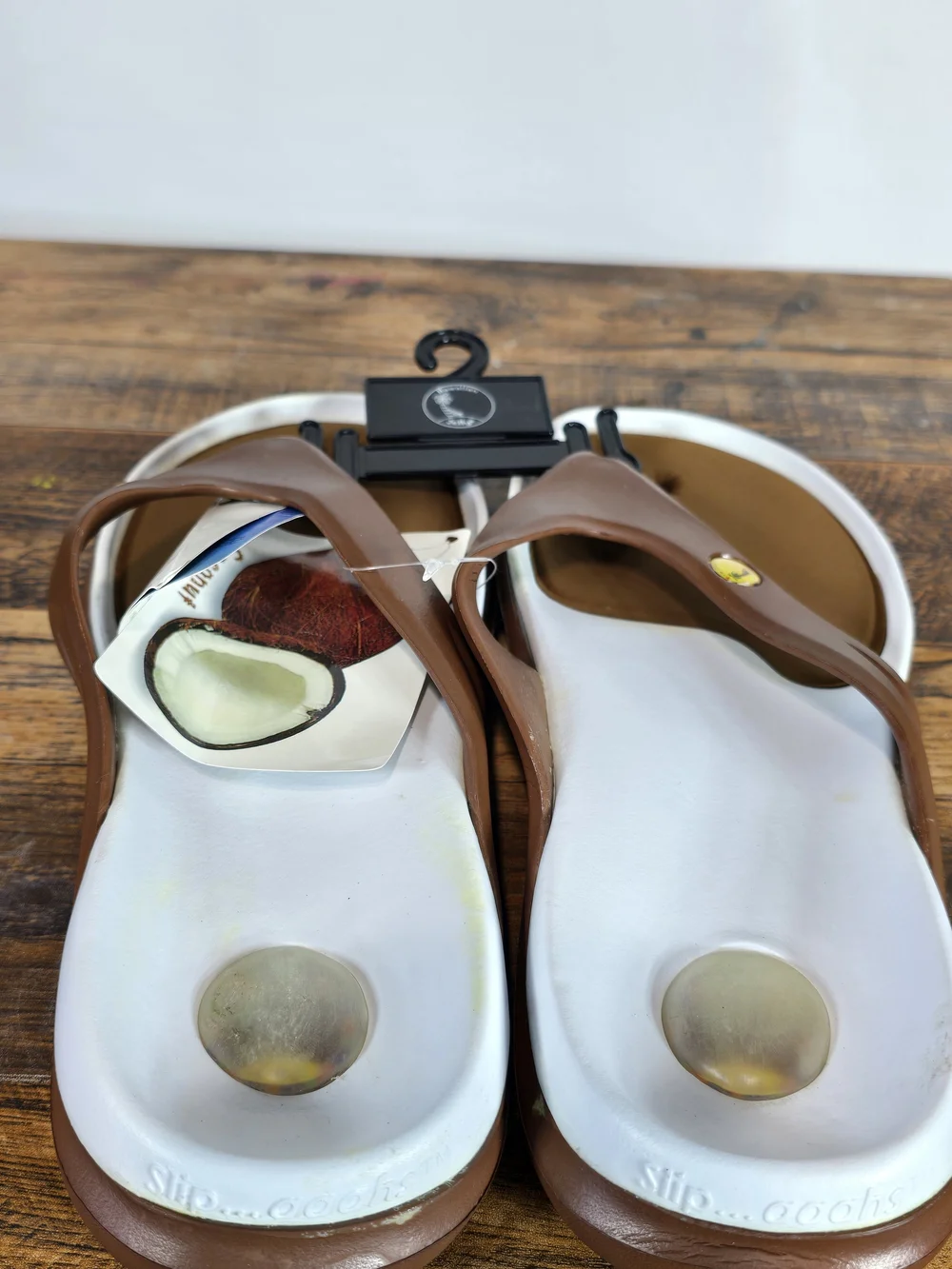 Brown Men's Flip-Flop Sandals Comfortable Everyday Wear Size 11